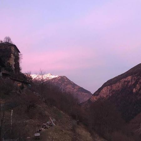 La Cabane De L'Homme Tranquille Le Tretien Екстер'єр фото