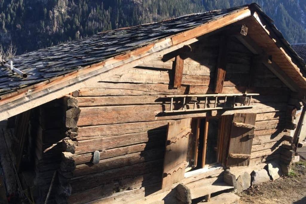 La Cabane De L'Homme Tranquille Le Tretien Екстер'єр фото